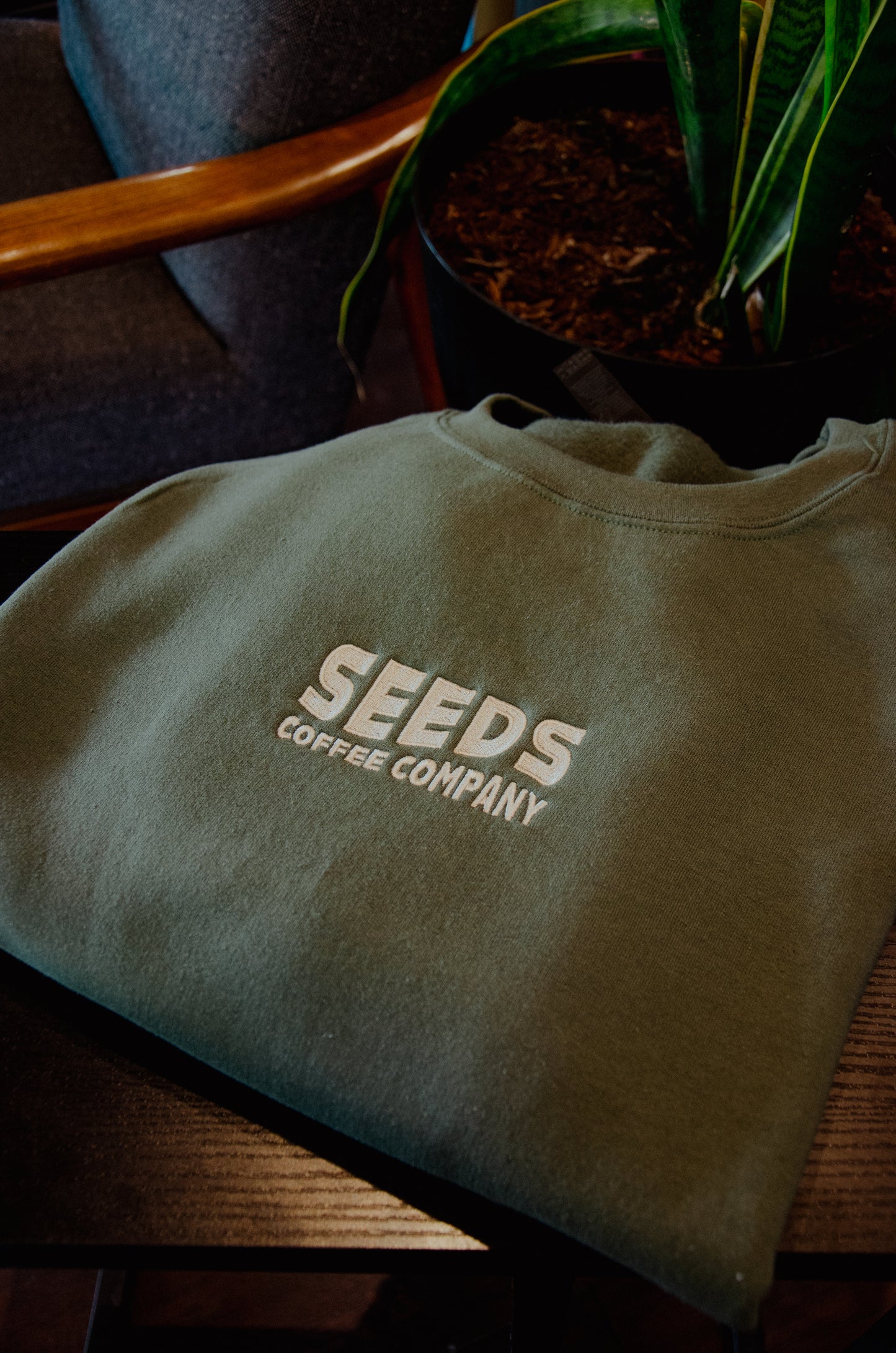 Embroidered Seeds Green Crewneck